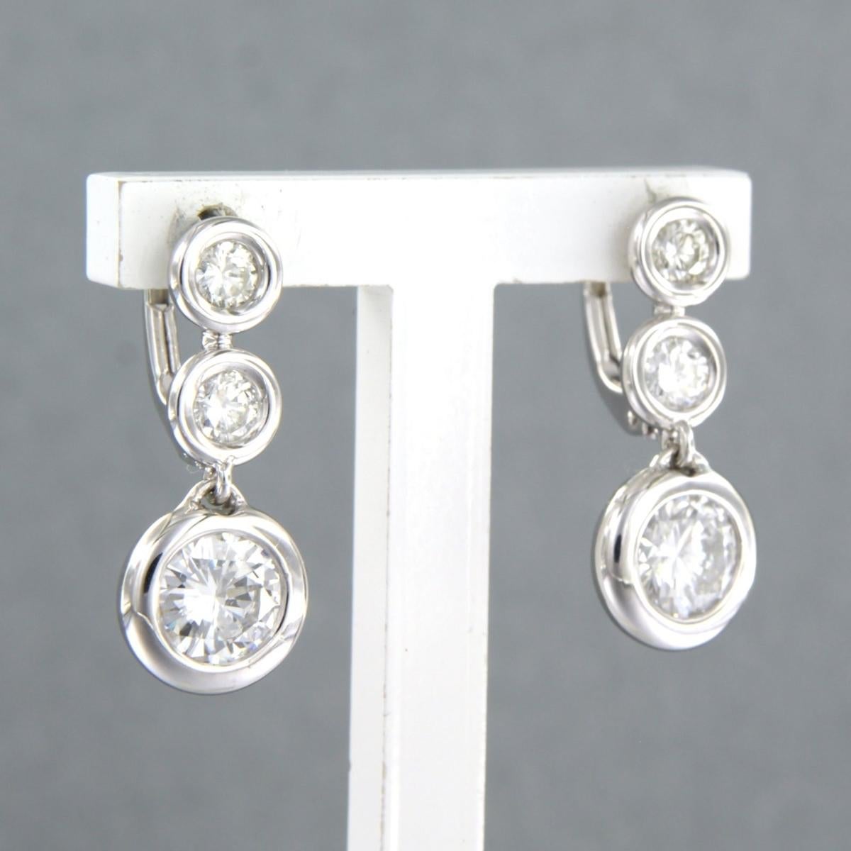 Boucles d'oreilles avec diamants taille brillant jusqu'à 1,80ct or 14k 3,8 grammes Pour femmes en vente
