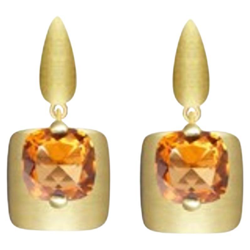  Earrings with carré cut quartz stone in gold plated silver cognac finish For Sale