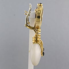 Pendientes con cornalina, zafiro y cristal de roca, de oro de 18 quilates, 22,8 gramos