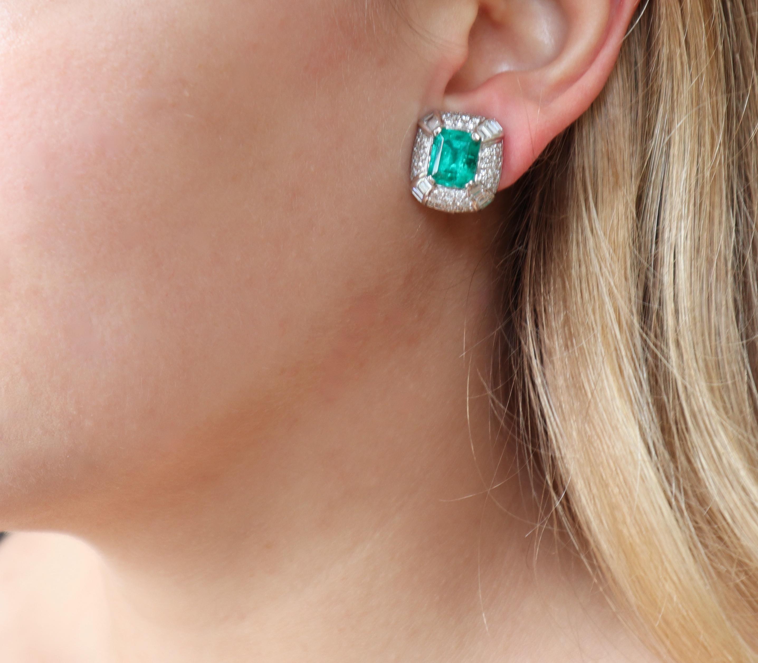 Emerald Cut Earrings with Colombia Emeralds 6.15 Carats Diamonds 2.43 carats clip-on earring For Sale