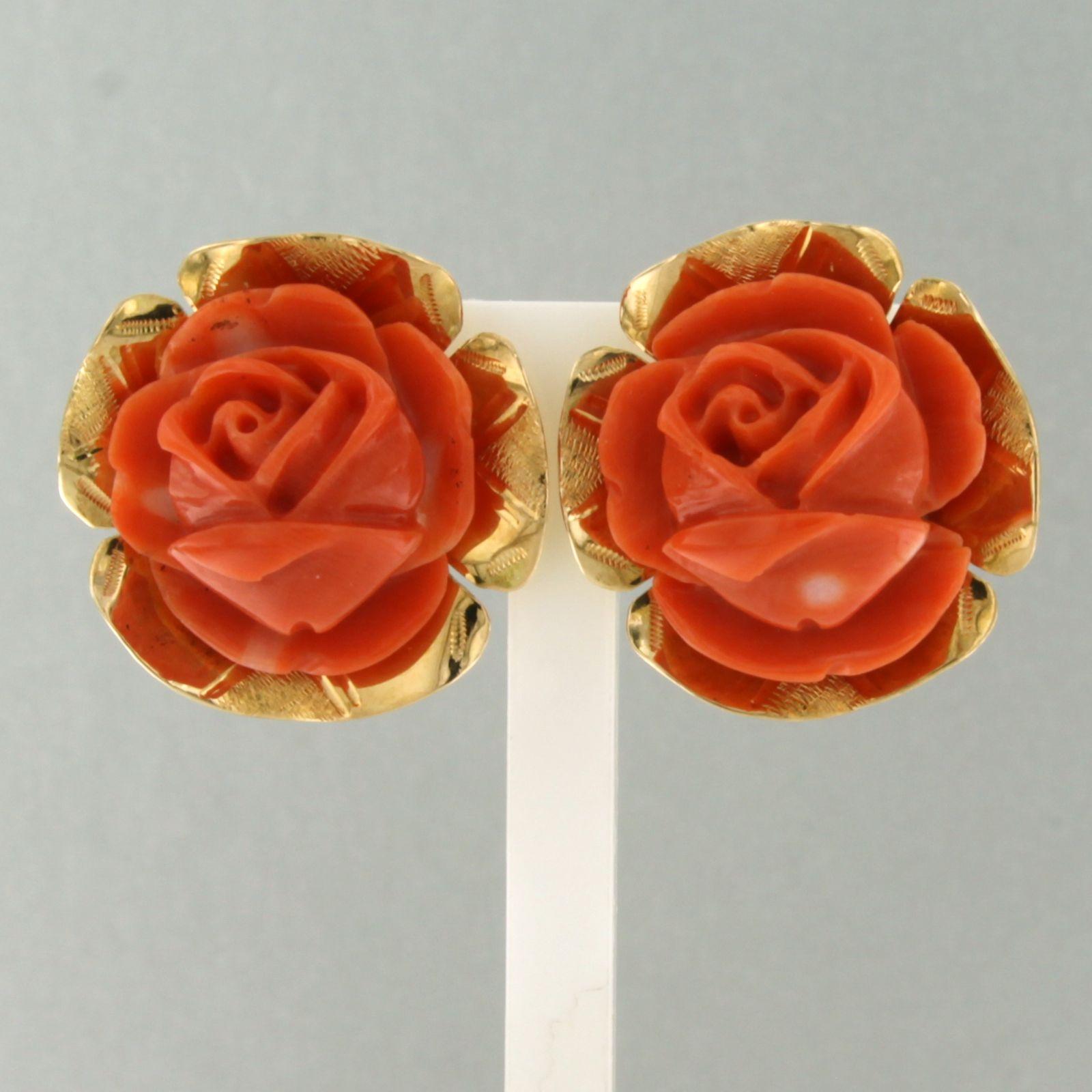 Boucle d'oreille à clip en or jaune 14k avec corail taillé en forme de rose - 7,6 grammes

Description détaillée :

La boucle d'oreille mesure 2,1 cm de large et 9,7 mm de profondeur.

Poids total : 7,6 grammes

Ensemble avec

- 2 x 1,7 cm x 1,6 cm