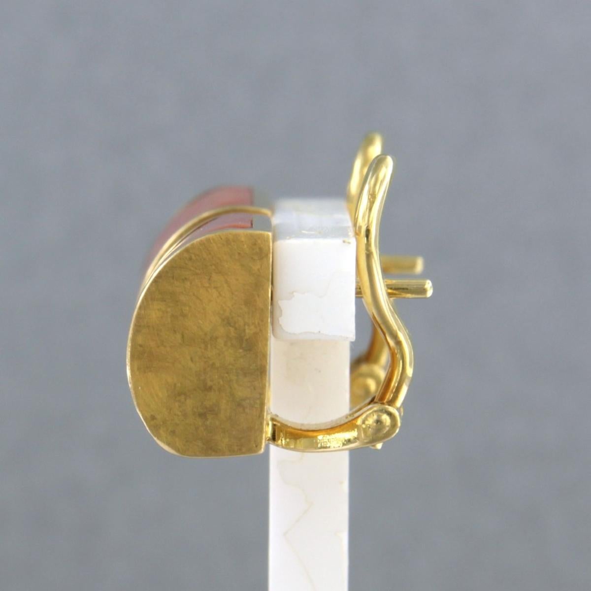 Moderne Boucles d'oreilles avec rubis de corail - 13,1 grammes - or jaune 18 carats en vente