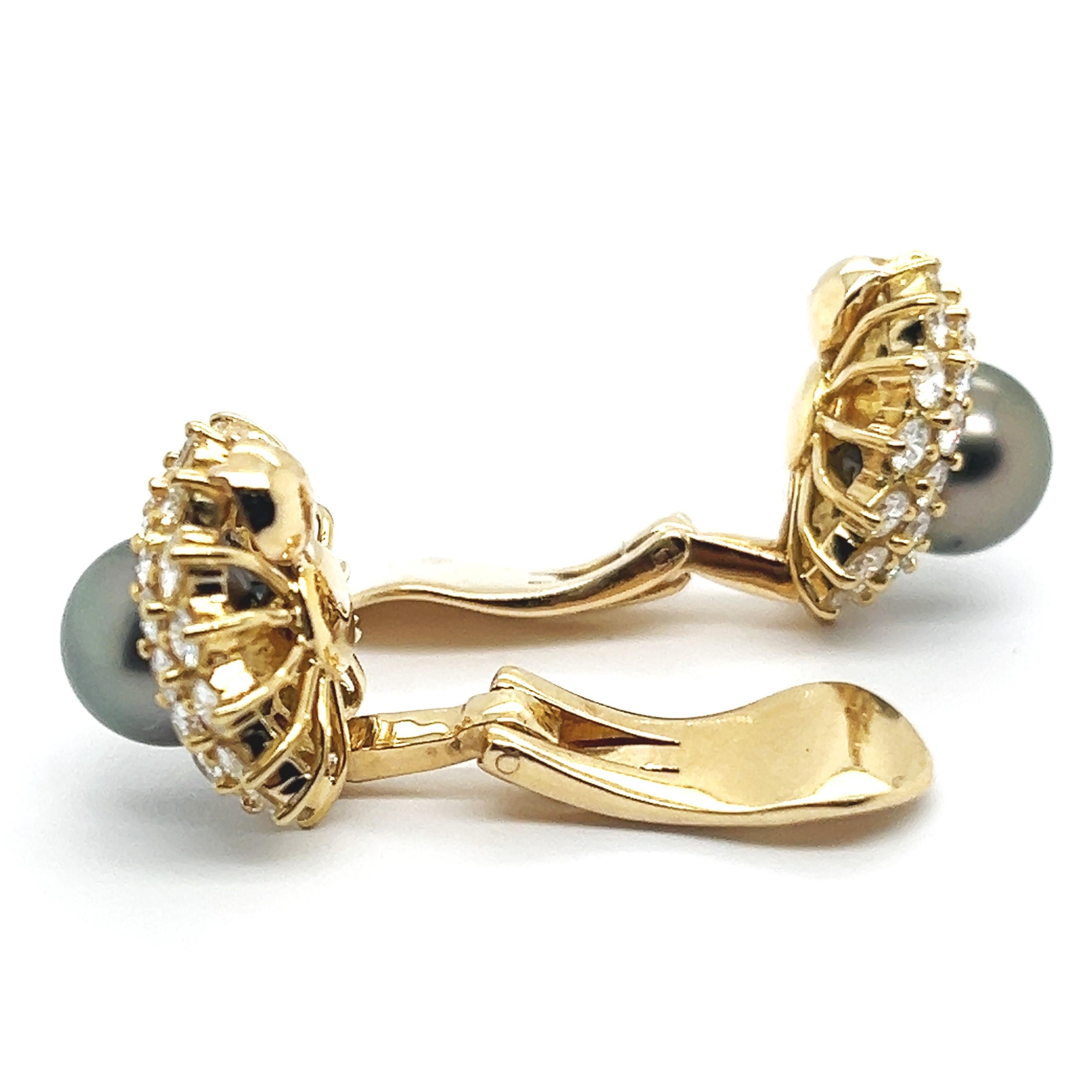 Earrings with Diamonds and Tahitian Pearls in Yellow Gold For Sale 1