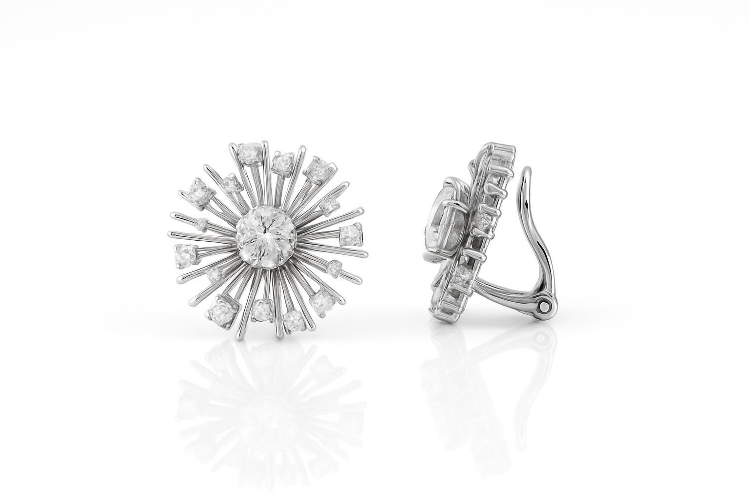 Art Déco Earrings with Diamonds , Art Deco 1940 French White Gold “Dandelion” in vendita