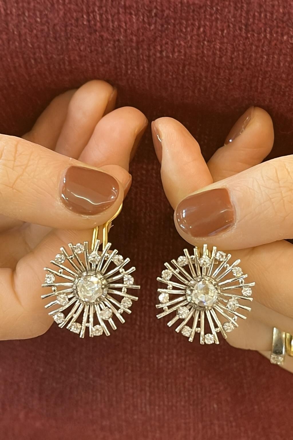 Donna Earrings with Diamonds , Art Deco 1940 French White Gold “Dandelion” in vendita