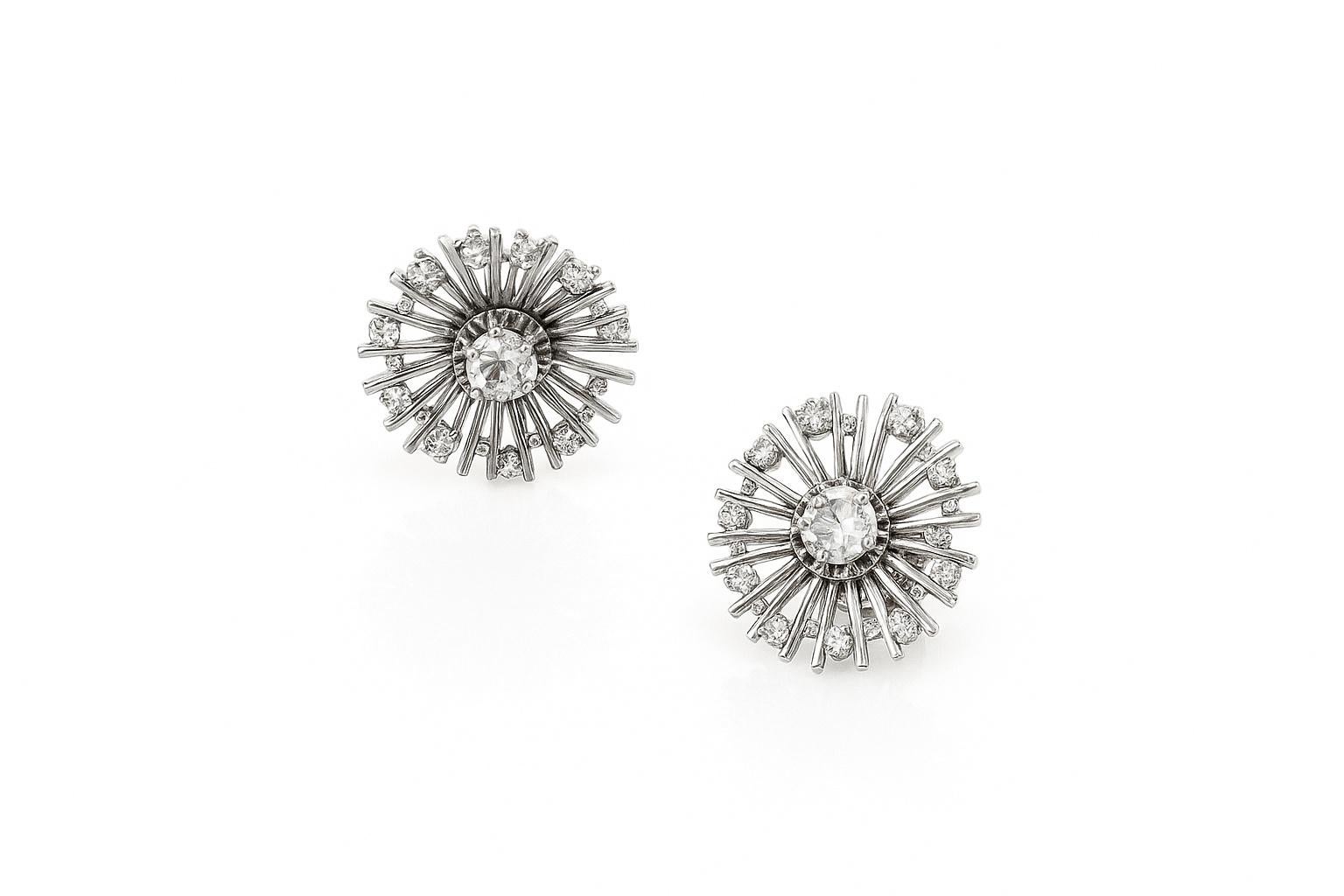 Earrings with Diamonds , Art Deco 1940 French White Gold “Dandelion” in vendita 1