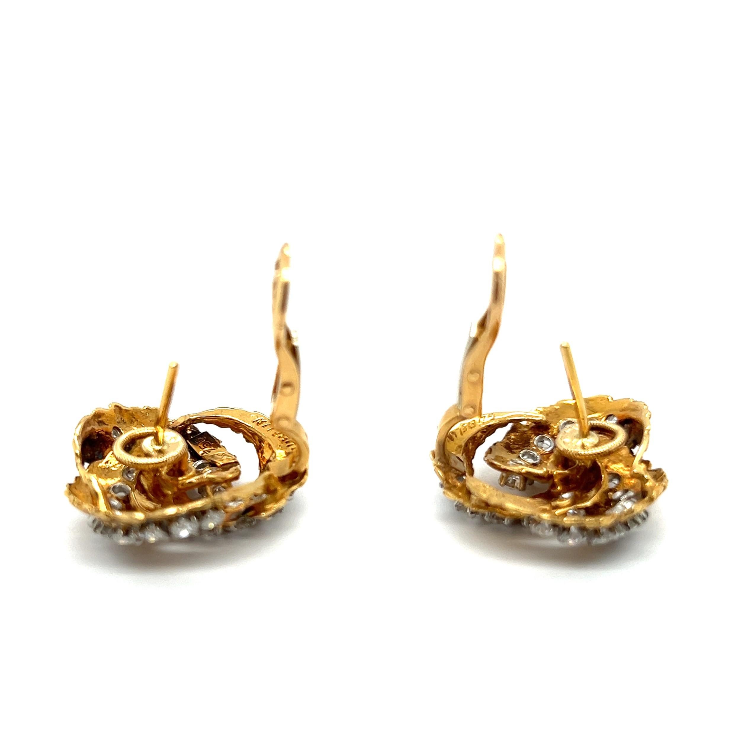Earrings with Diamonds in 18 Karat Yellow Gold by Gübelin For Sale 6