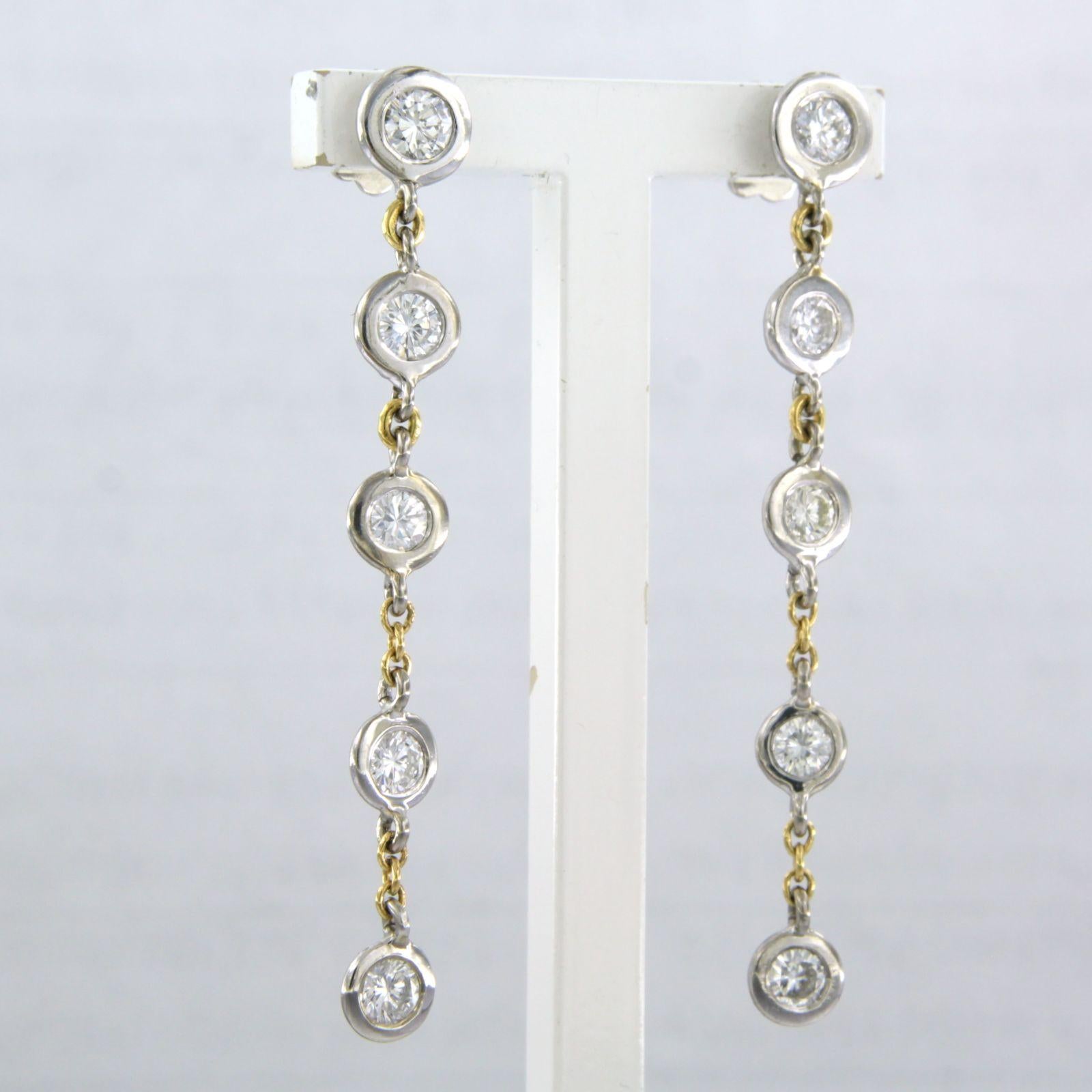 Modern Earrings with diamonds in total 1.40ct 18k gold For Sale