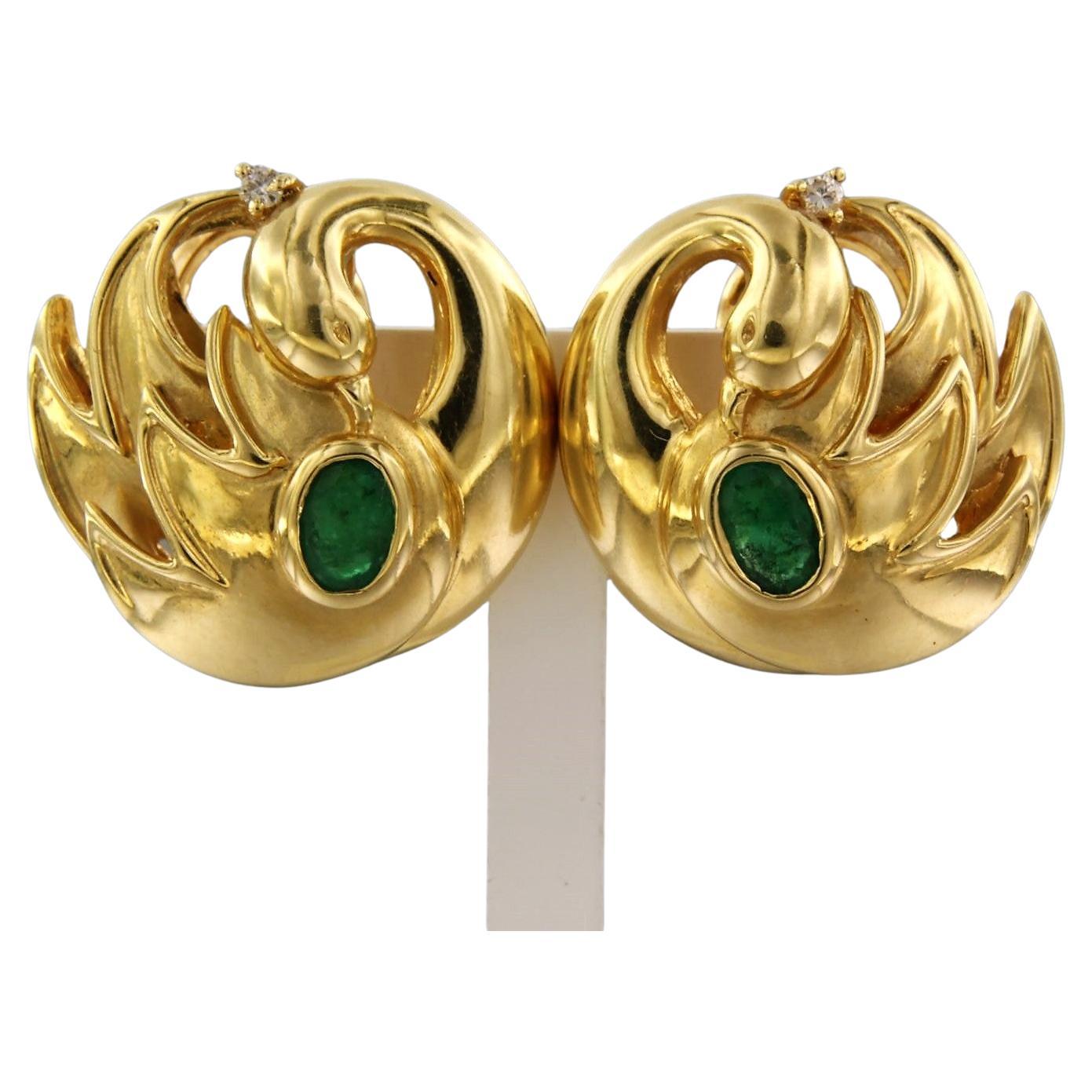 Earrings with emerald and diamonds 18k yellow gold