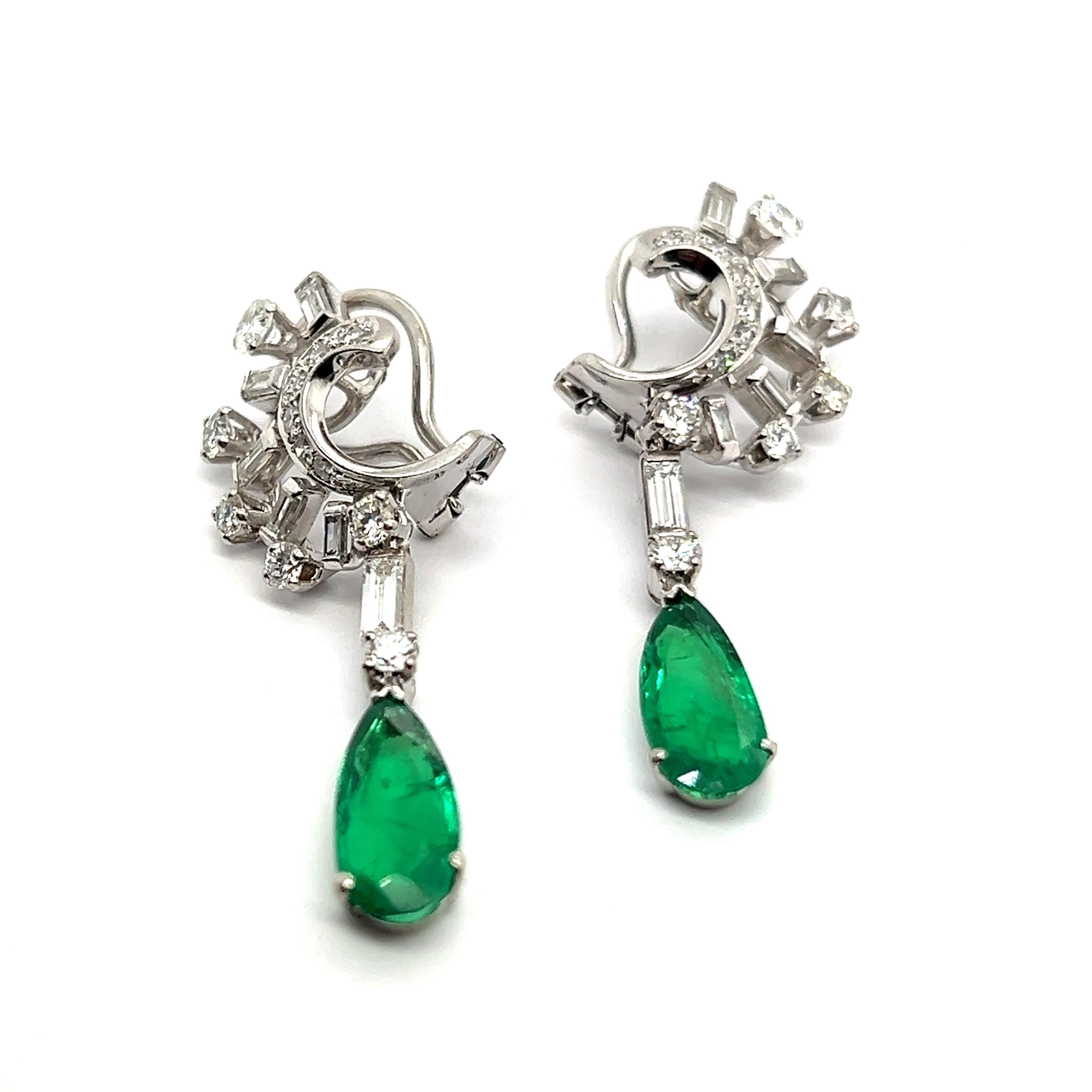 Artist Earrings with Emeralds & Diamonds in 18 Karat White Gold by Gübelin For Sale