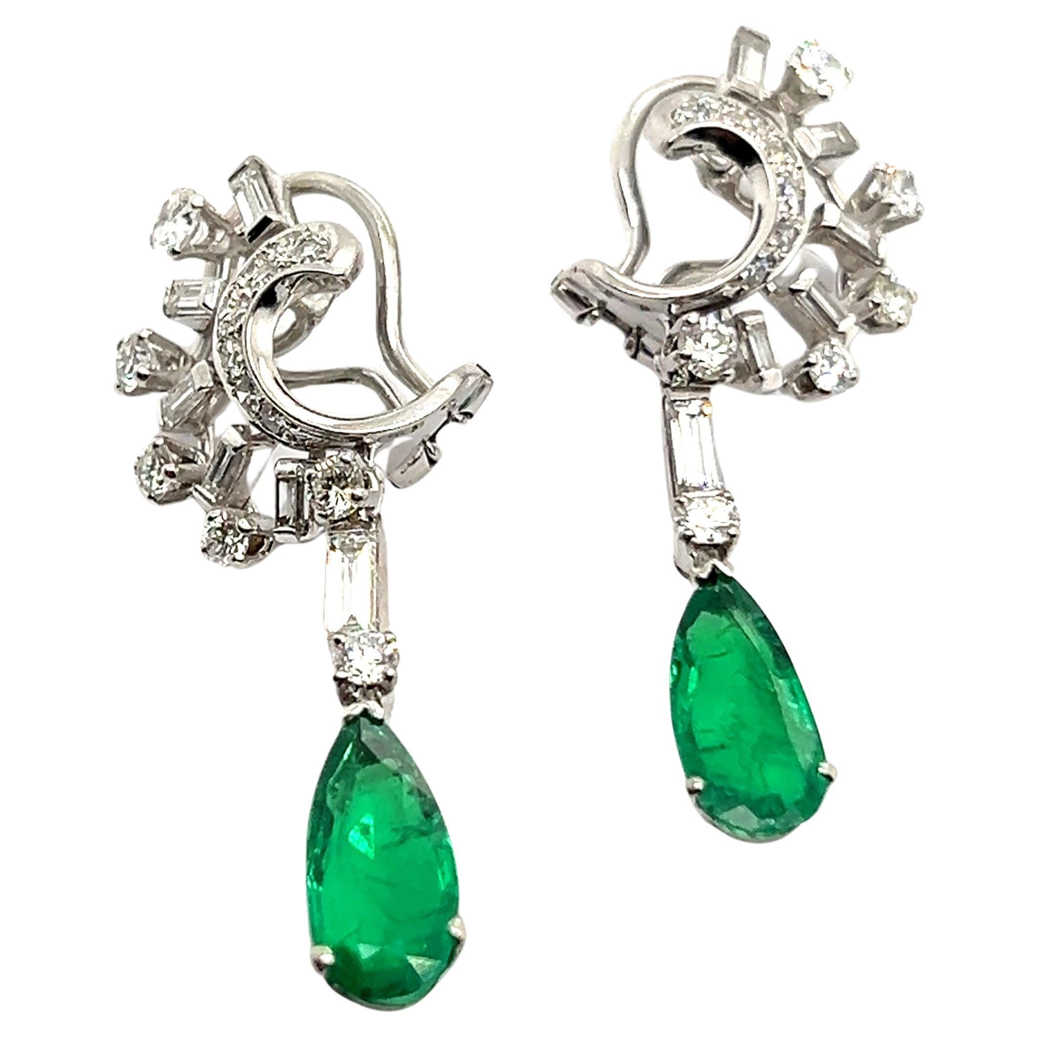 Earrings with Emeralds & Diamonds in 18 Karat White Gold by Gübelin For Sale