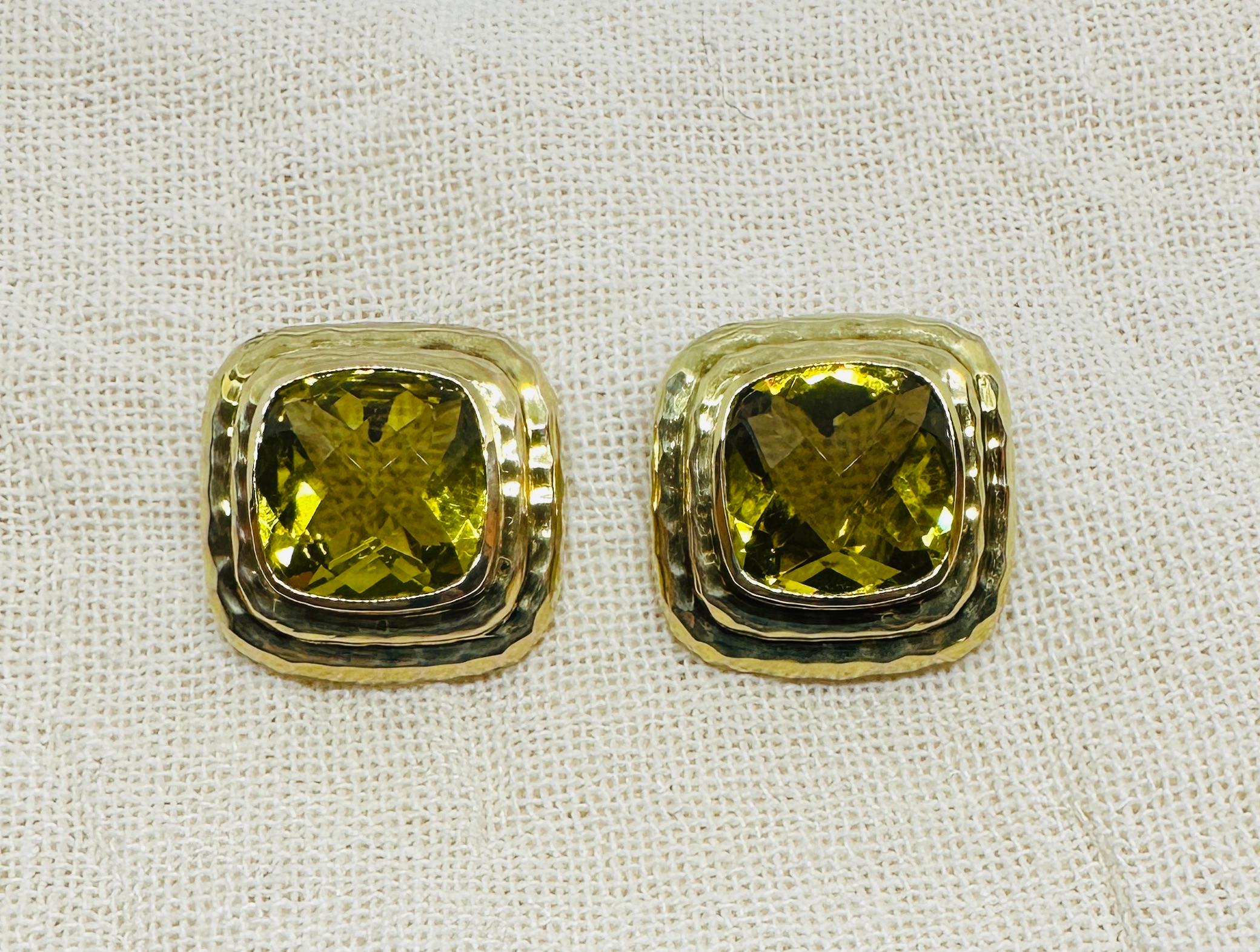 Earrings with Faceted Lime Citrines in Hammered Yellow Gold by MAZ For Sale 3