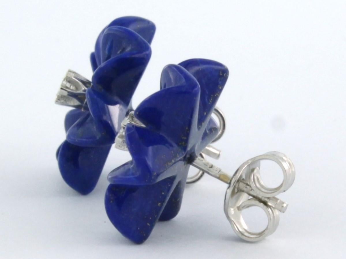 Brilliant Cut Earrings with flower shaped lapis lazuli and brilliant cut diamonds 18k gold For Sale