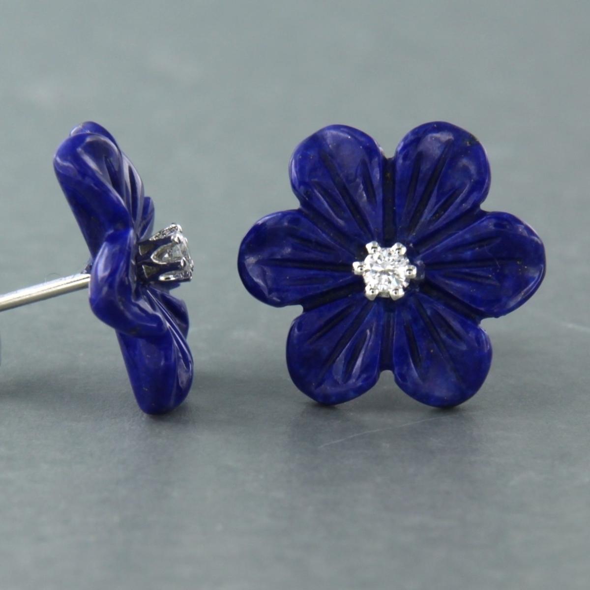 Earrings with flower shaped lapis lazuli and brilliant cut diamonds 18k gold For Sale 1