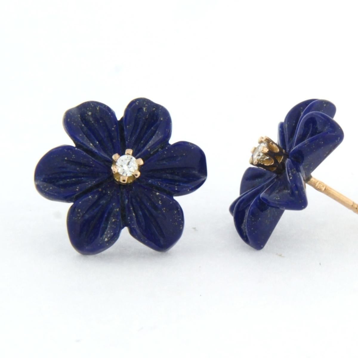 Earrings with flower shaped lapis lazuli and diamonds 18k pink gold In New Condition In The Hague, ZH