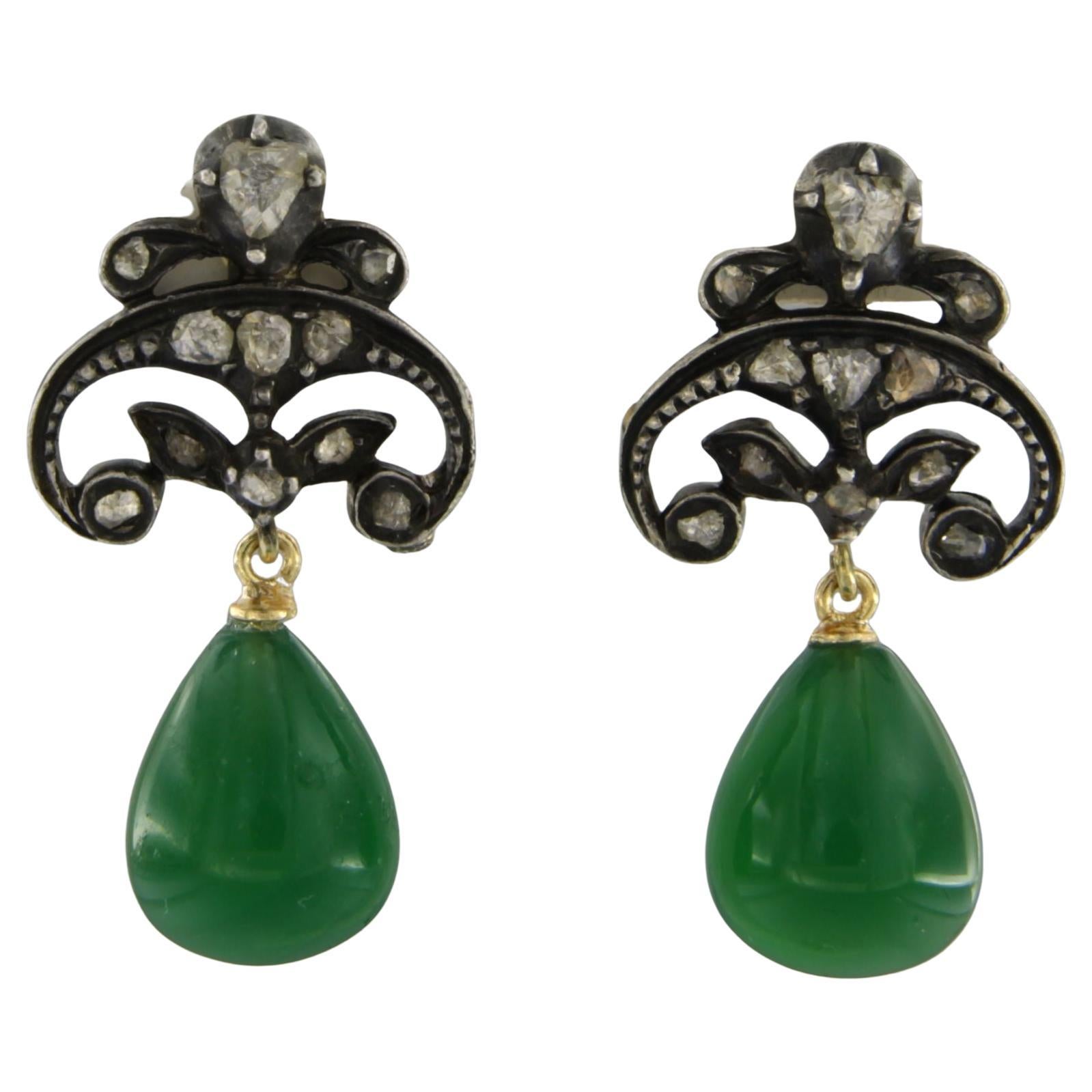Orecchini con agata verde e diamanti taglio rosa fino a 0,30 carati in oro e argento 14 ct.