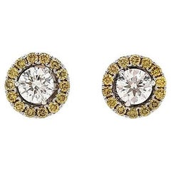 Pendientes con diamantes verdes y diamantes blancos redondos certificados por el GIA