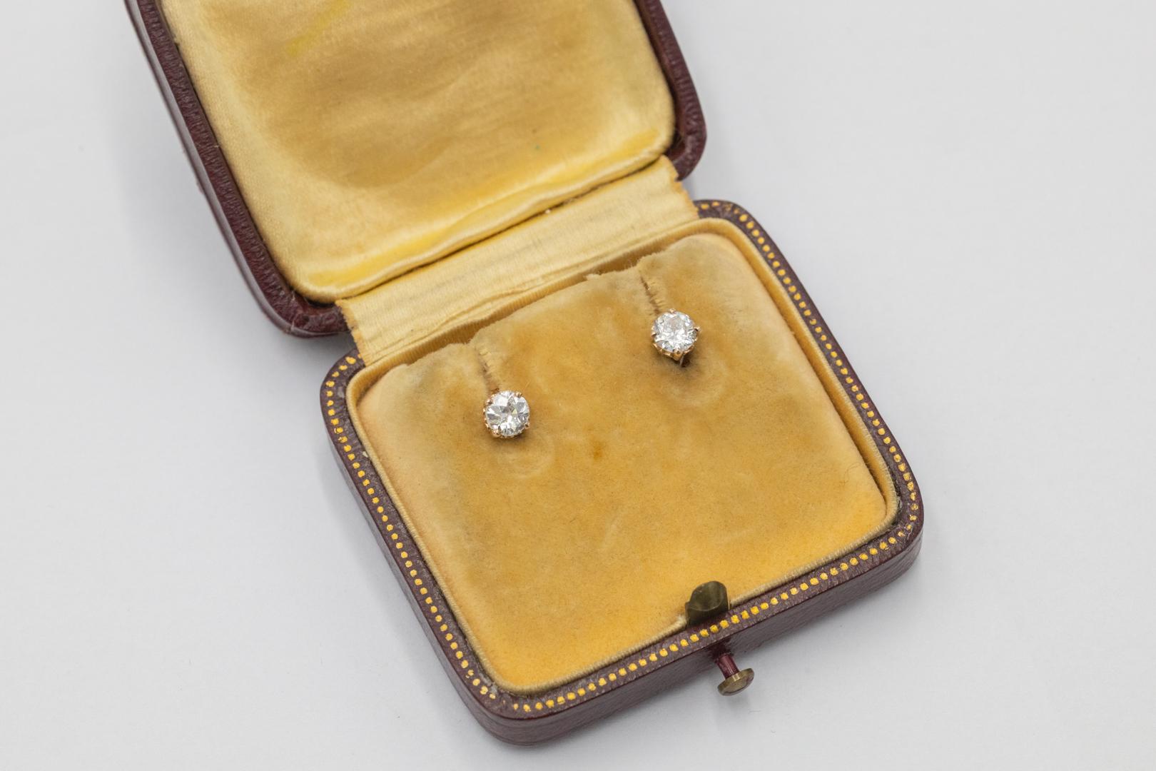 Ohrringe mit Diamanten im Altschliff mit einem Gewicht von 0,70 ct. im Angebot 2
