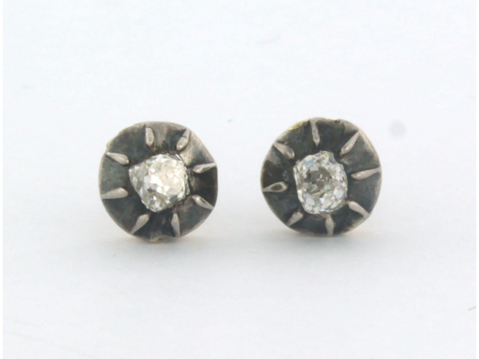 Boucles d'oreilles avec diamants taille ancienne jusqu'à 0,70ct Or 18k et argent 2,3 grammes en vente 1