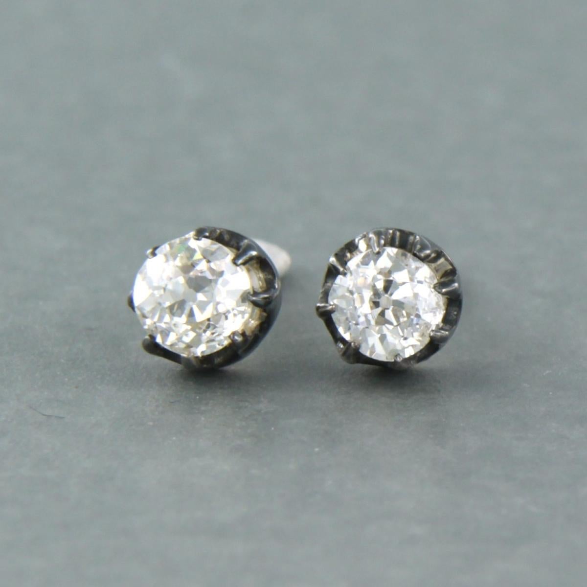 Boucles d'oreilles avec diamants taille ancienne jusqu'à 0,70ct Or 18k et argent en vente 1