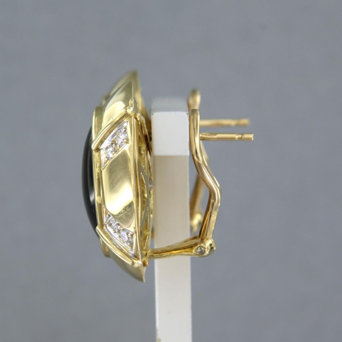 Taille brillant Boucles d'oreilles avec onyx et diamants taille brillant jusqu'à 0,20ct Or jaune 18k en vente
