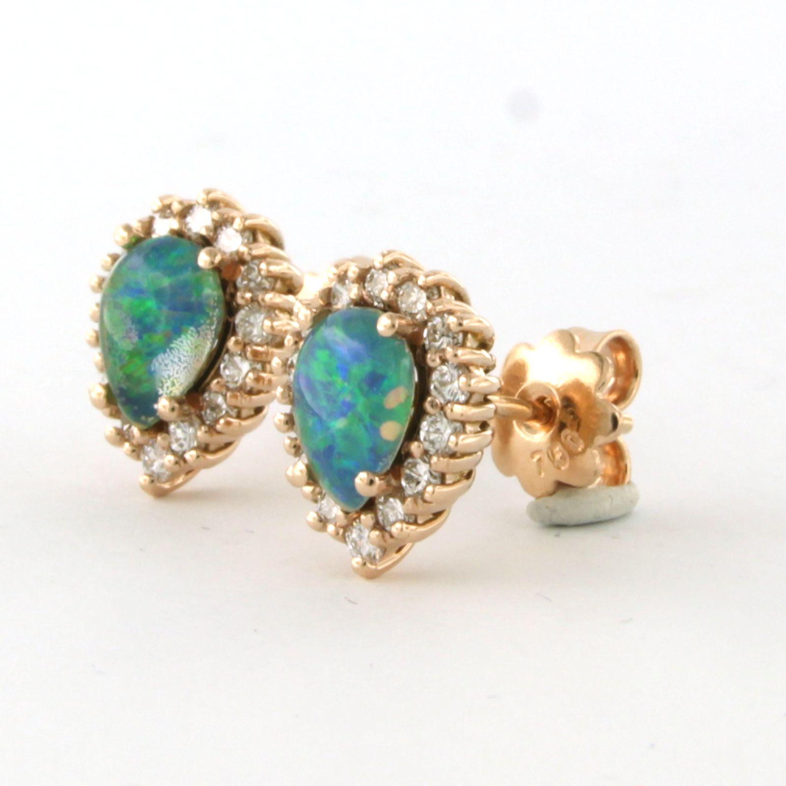 Moderne Boucles d'oreilles avec opale et diamants taille brillant jusqu'à 0,52ct Or rose 18k en vente
