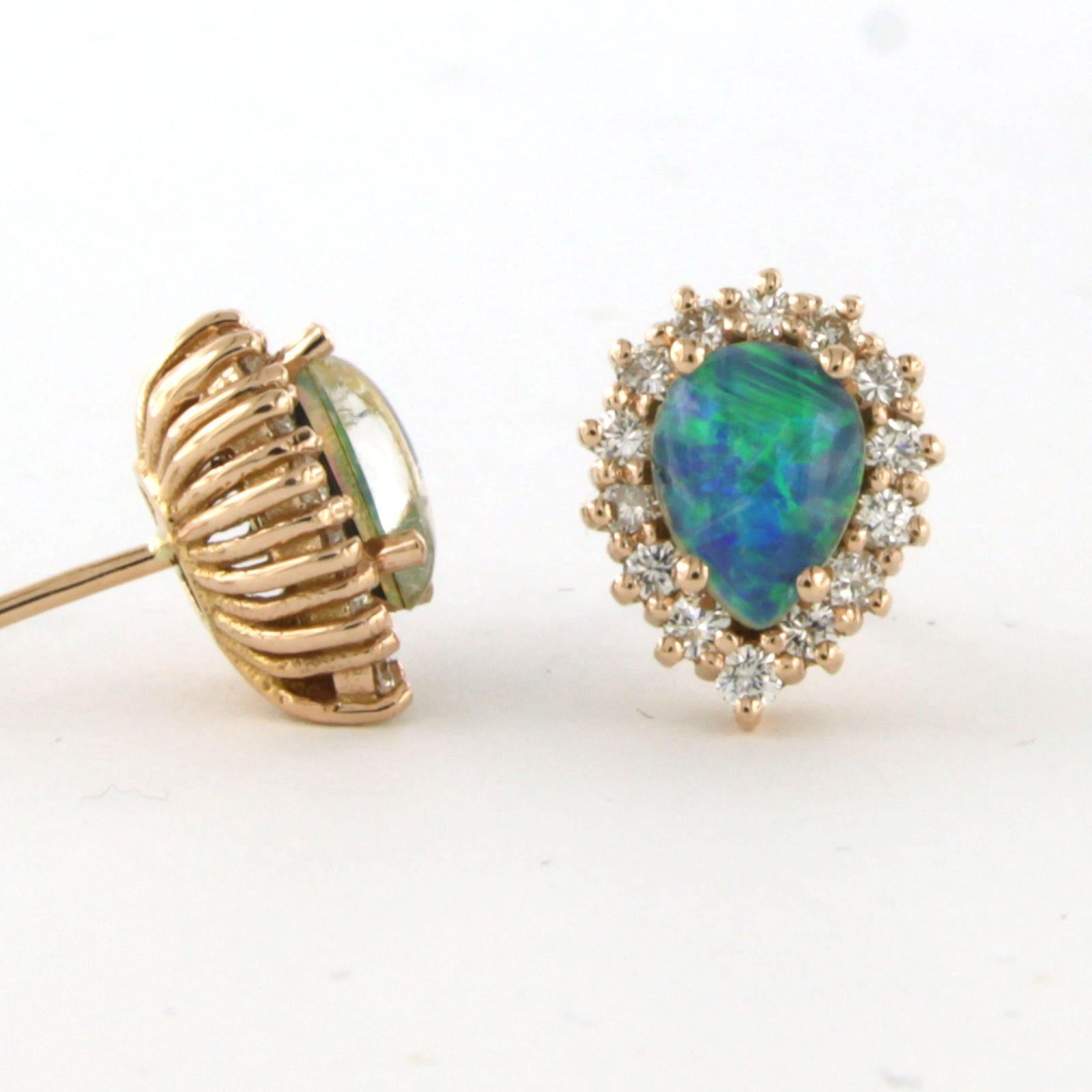 Boucles d'oreilles avec opale et diamants taille brillant jusqu'à 0,52ct Or rose 18k Neuf - En vente à The Hague, ZH