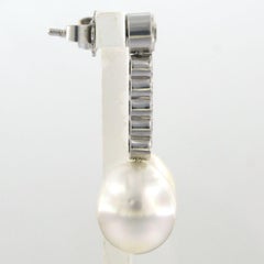 Pendientes con perlas y diamantes de talla brillante de hasta 1,20 ct, de oro de 18 k, 9,2 gramos