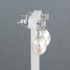 Earrings with pearl and brilliant cut diamonds up to 0.40ct 18k gold 3.5 grams