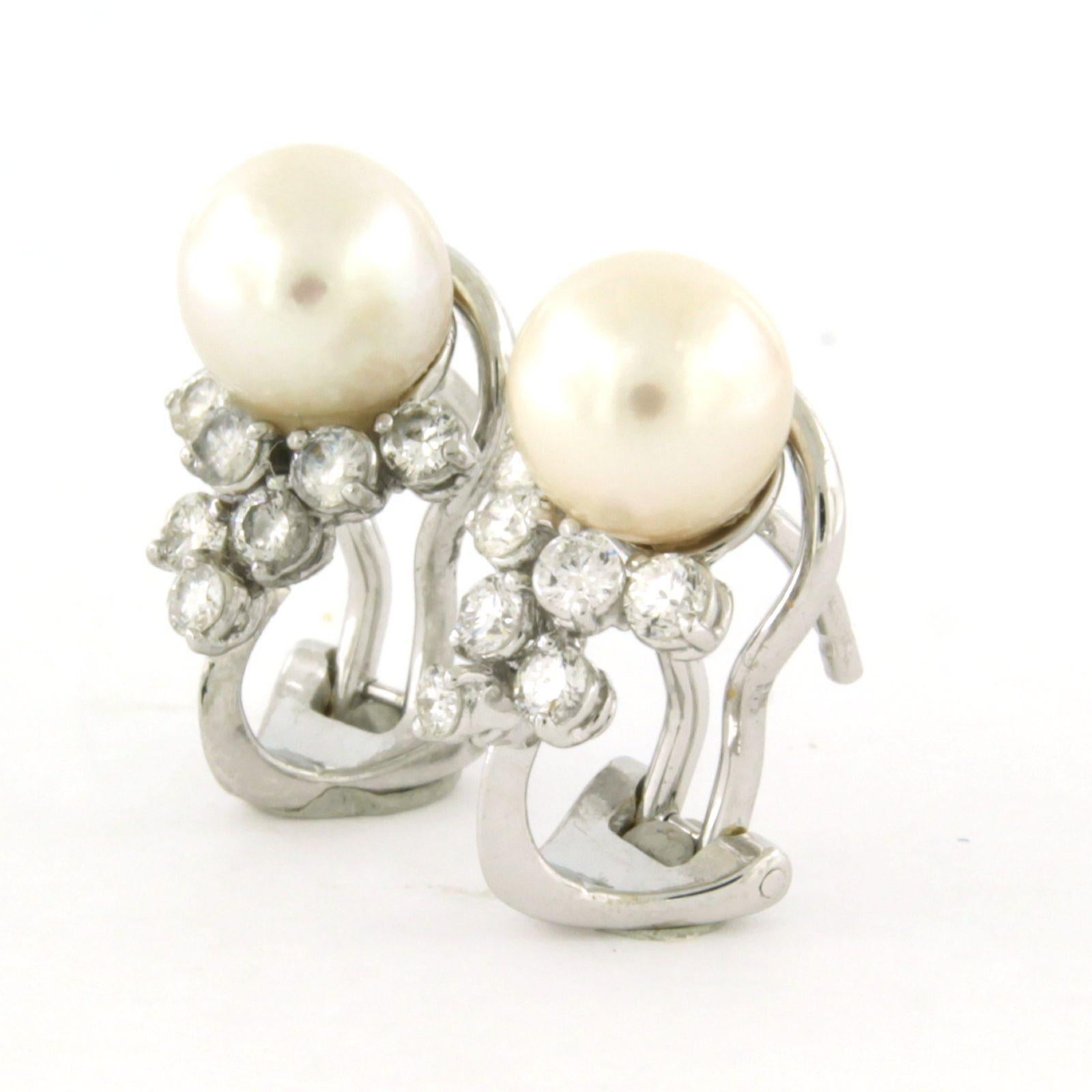 Pendientes con perla y diamantes talla brillante hasta 0,50ct Oro de 18k 5,1 gramos Corte brillante en venta