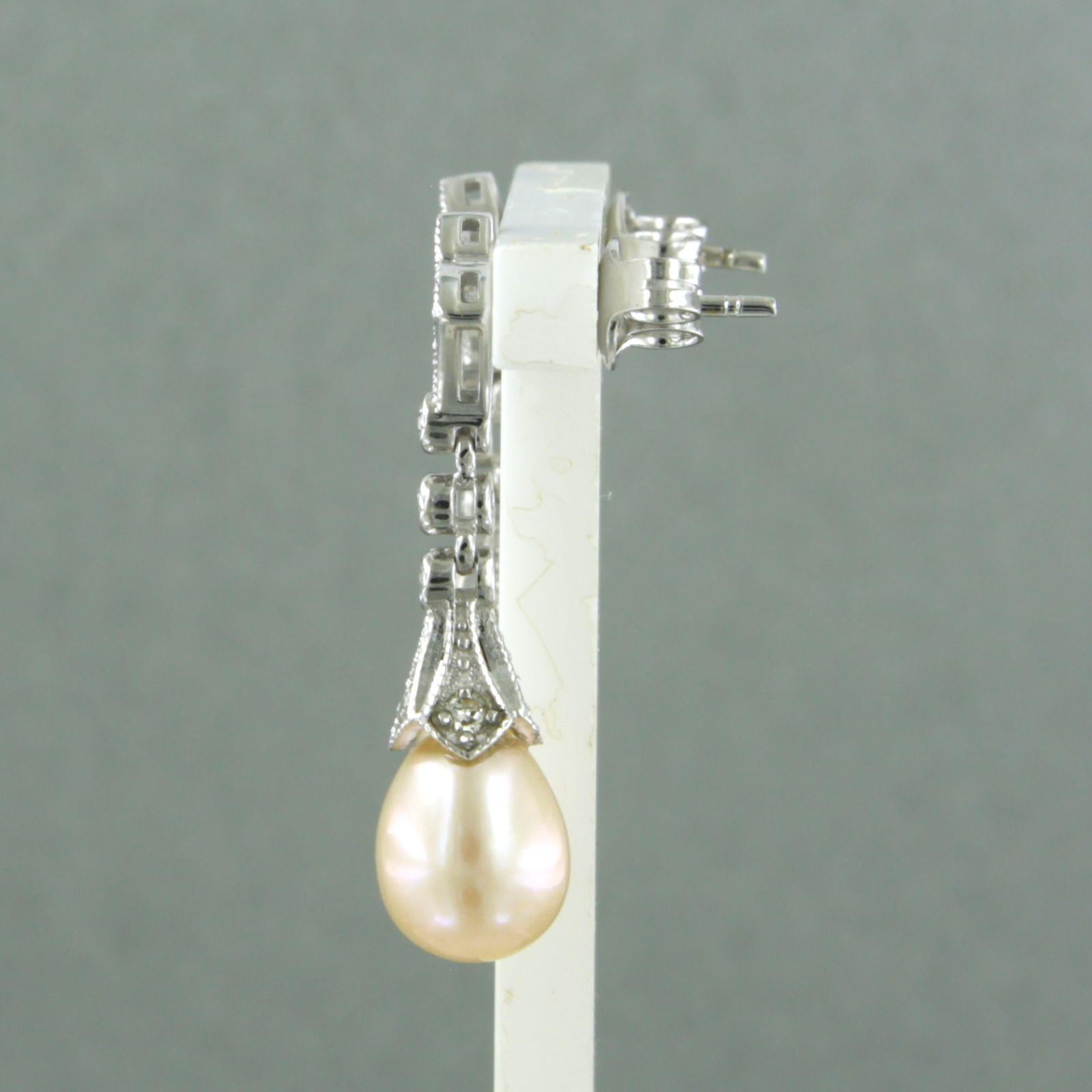 Boucles d'oreilles en or blanc 14 carats avec perles et diamants taille unique jusqu'à 0,34 carat Pour femmes en vente