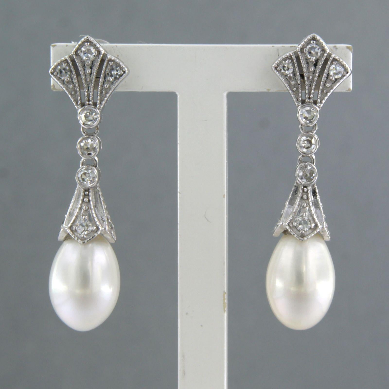 Pendientes con perla y diamantes talla única hasta 0,20 ct Oro de 14k 4,5 gramos en venta 1