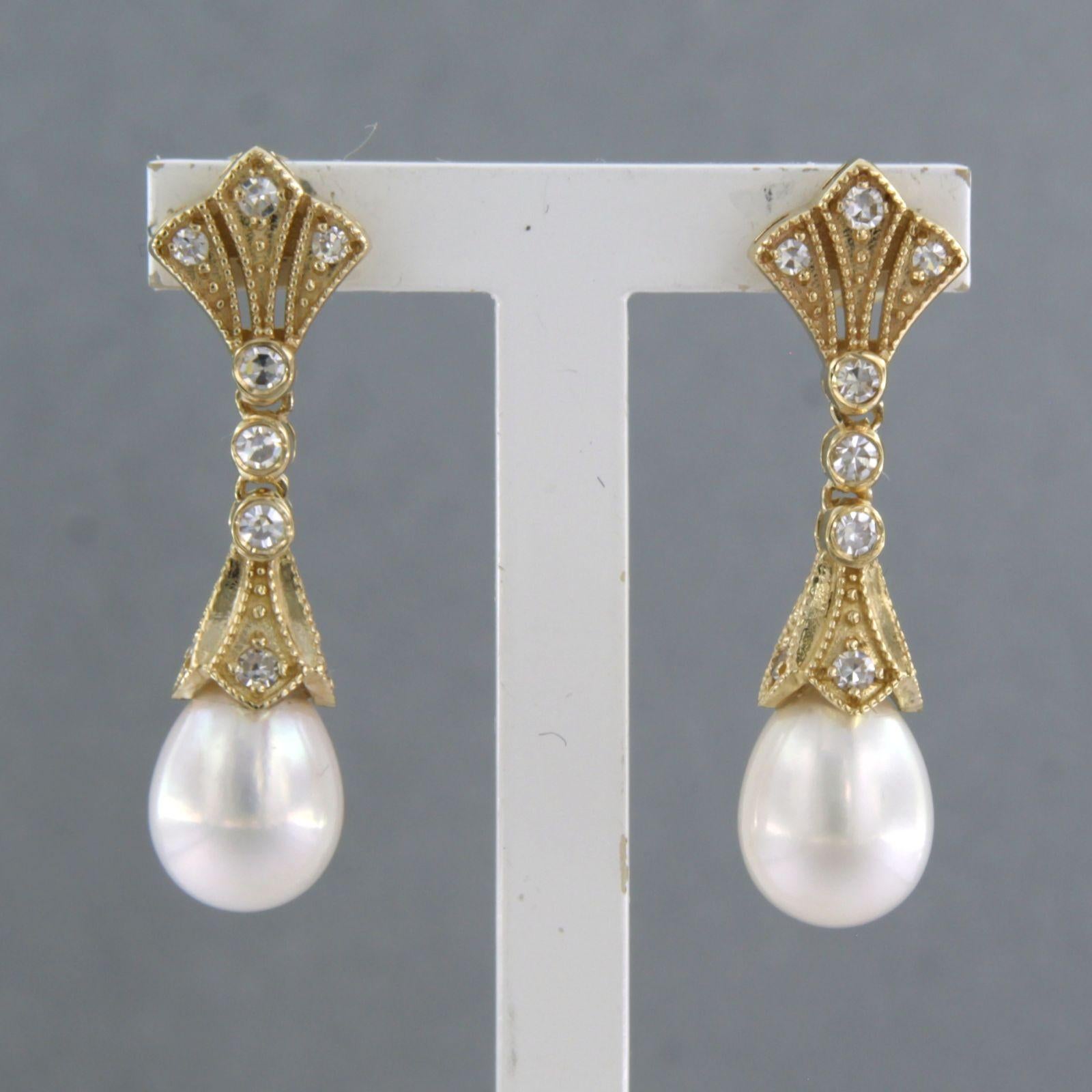 Pendientes con perla y diamantes talla única hasta 0,30 ct Oro de 14k 4,3 gramos en venta 1