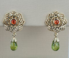 Earrings with peridots, sapphires and diamonds