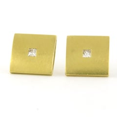 Pendientes con diamantes talla princesa hasta 0,12ct Oro de 18k 8,5 gramos