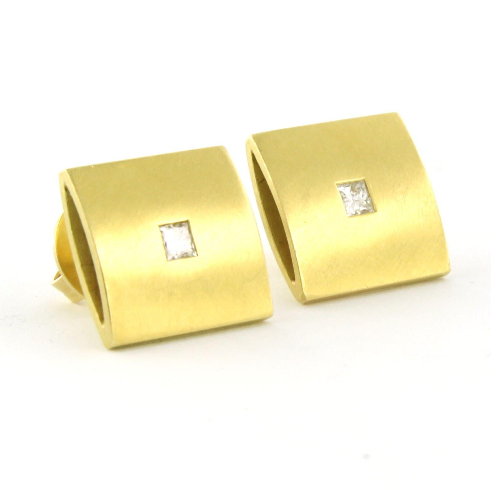 Moderne Boucles d'oreilles avec diamants de taille princesse jusqu'à 0,12ct Or 18k 8,5 grammes en vente