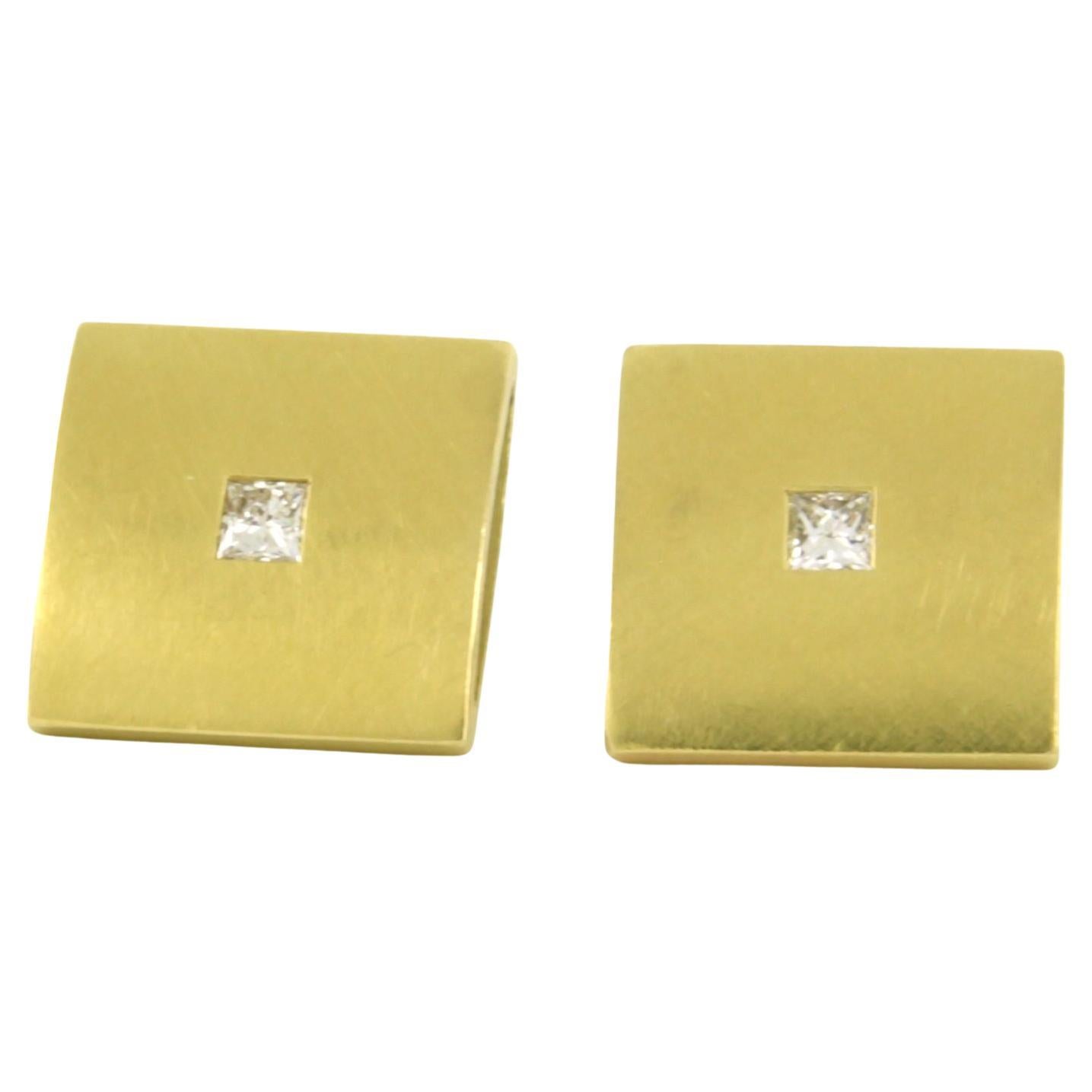 Orecchini con diamanti taglio princess fino a 0,12ct in oro 18k 8,5 grammi