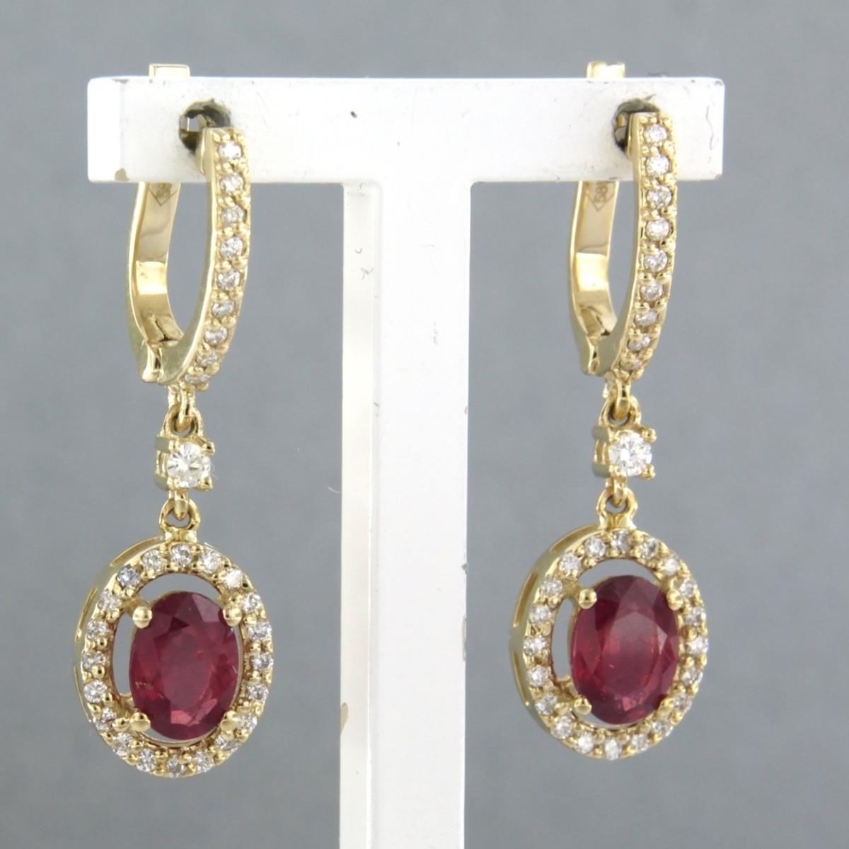 Earrings with ruby up to 1.70ct and brilliant cut diamonds up to 0.42ct 14k gold In condizioni Nuovo in vendita a The Hague, ZH