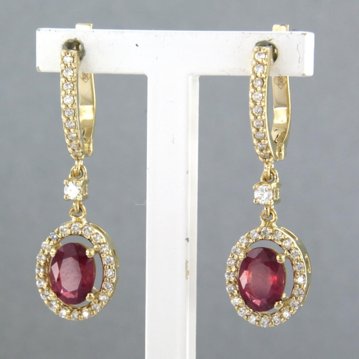 Donna Earrings with ruby up to 1.70ct and brilliant cut diamonds up to 0.42ct 14k gold in vendita