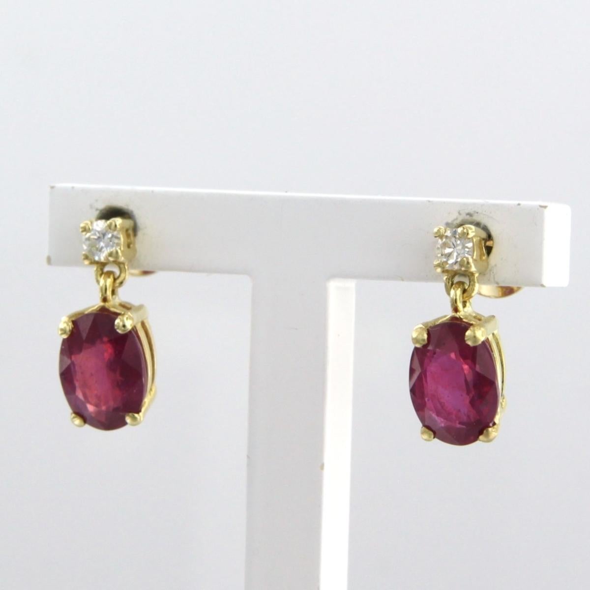 Boucles d'oreilles avec rubis jusqu'à 2,20ct et diamants taille brillant jusqu'à 0,08ct Or 18k Pour femmes en vente