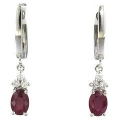 Ohrringe mit Rubin bis zu 46 Karat und Diamanten im Brillantschliff bis zu 0,24 Karat 14k Gold