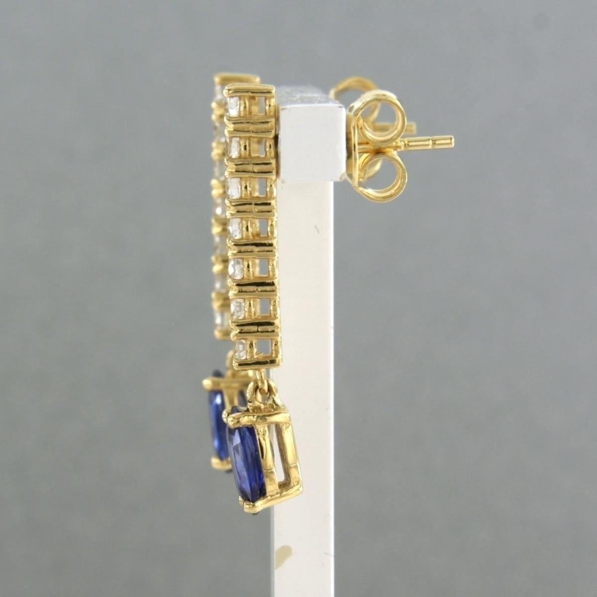 Ohrringe mit Saphir 1,70 Karat und Diamanten im Brillantschliff bis zu 0,60 Karat 18 Karat Gold Damen im Angebot