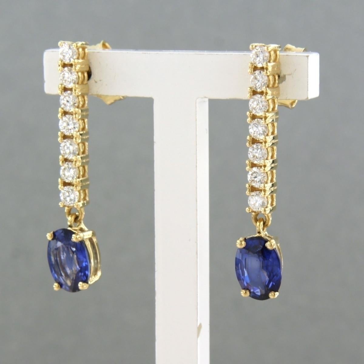 Ohrringe mit Saphir 1,70 Karat und Diamanten im Brillantschliff bis zu 0,60 Karat 18 Karat Gold im Angebot 2