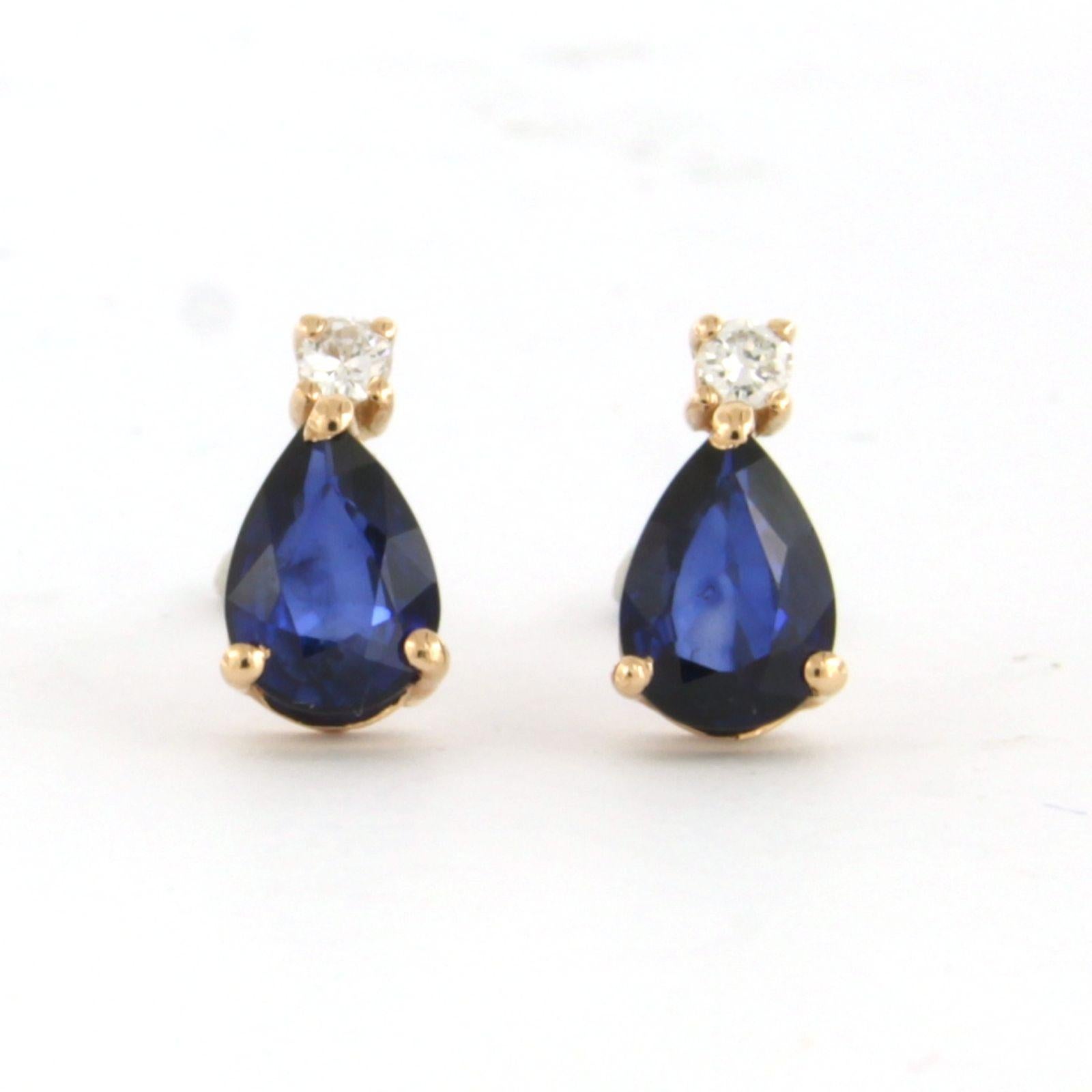 18k pink gold earrings set with sapphire totaling approximately 1.40ct and brilliant cut diamond up to 0.08ct - F/G – VS/SI

Detailed description:

the size of the ear stud is 1.0 cm long by 5.3 mm wide

Total weight 2.1 grams

set with

- 2 x 7.0
