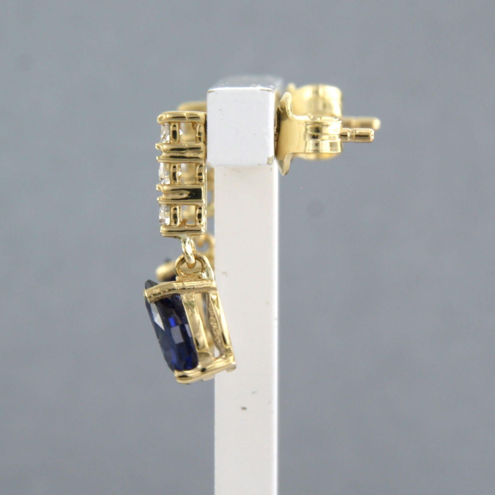 Boucles d'oreilles avec saphir et diamants taille brillant jusqu'à 0,26ct Or jaune 18k Neuf - En vente à The Hague, ZH