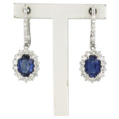 Orecchini con zaffiro e diamanti taglio brillante fino a 0,72ct in oro 18k da 4,8 grammi