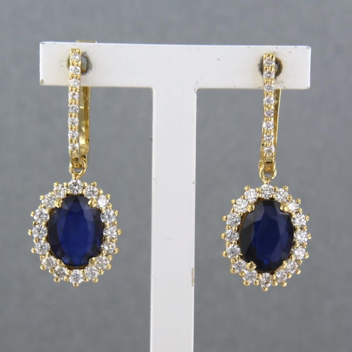Pendientes con zafiro y diamantes talla brillante hasta 0,72ct Oro de 18k en venta 1