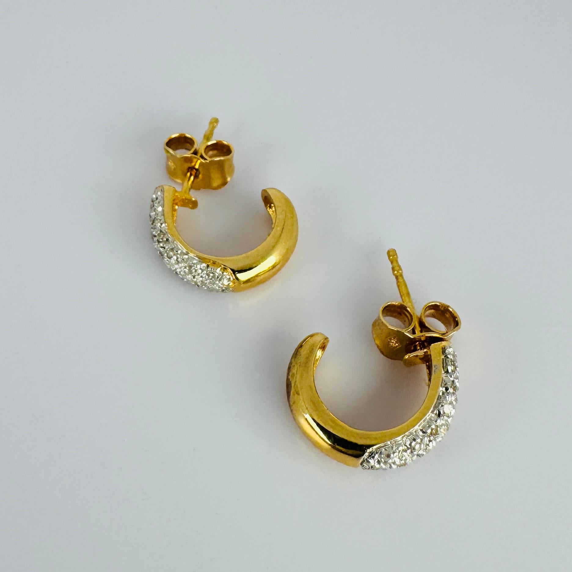 Earrings yellow gold 18 carat natural diamonds 0.20 carat single cut For Sale 1