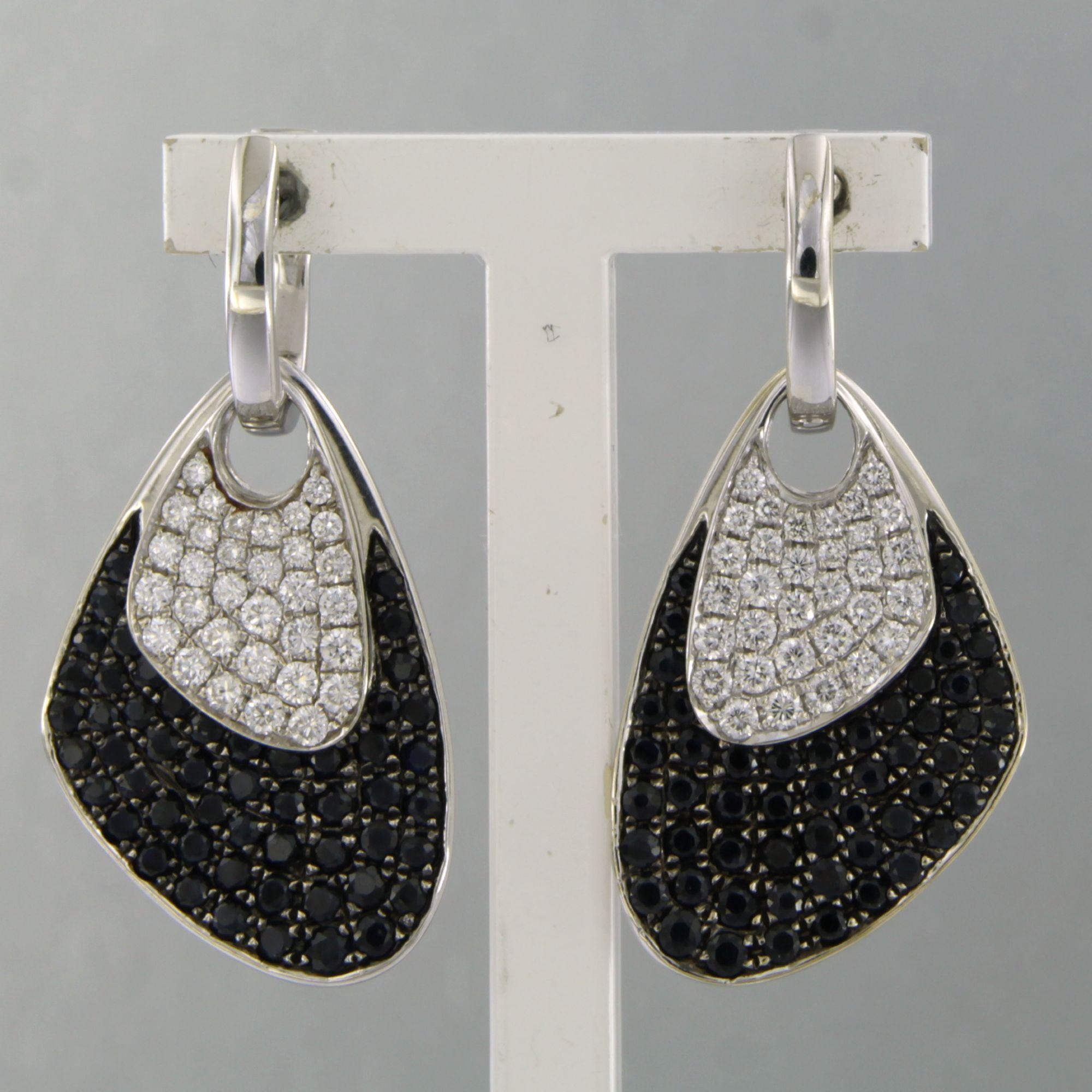 Ohrringe mit Saphiren und Diamanten im Brillantschliff bis zu 0,60ct 18k Gold 10,0 Gramm im Angebot 2