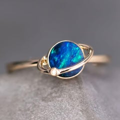 Earth and Moon Design Australian Doublet Opal & Diamant-Ring 18K Gelbgold.